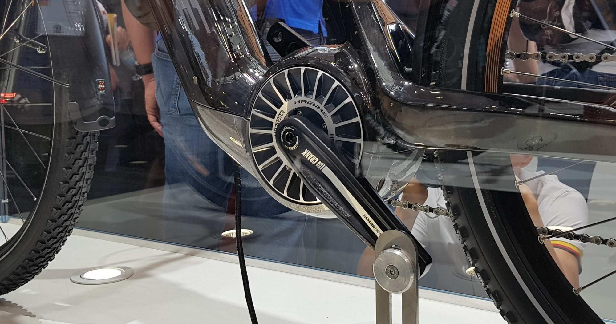 Das Bild zeigt einen detaillierten Blick auf das Antriebssystem des Haibike TQ HPR 120s E-Bikes.