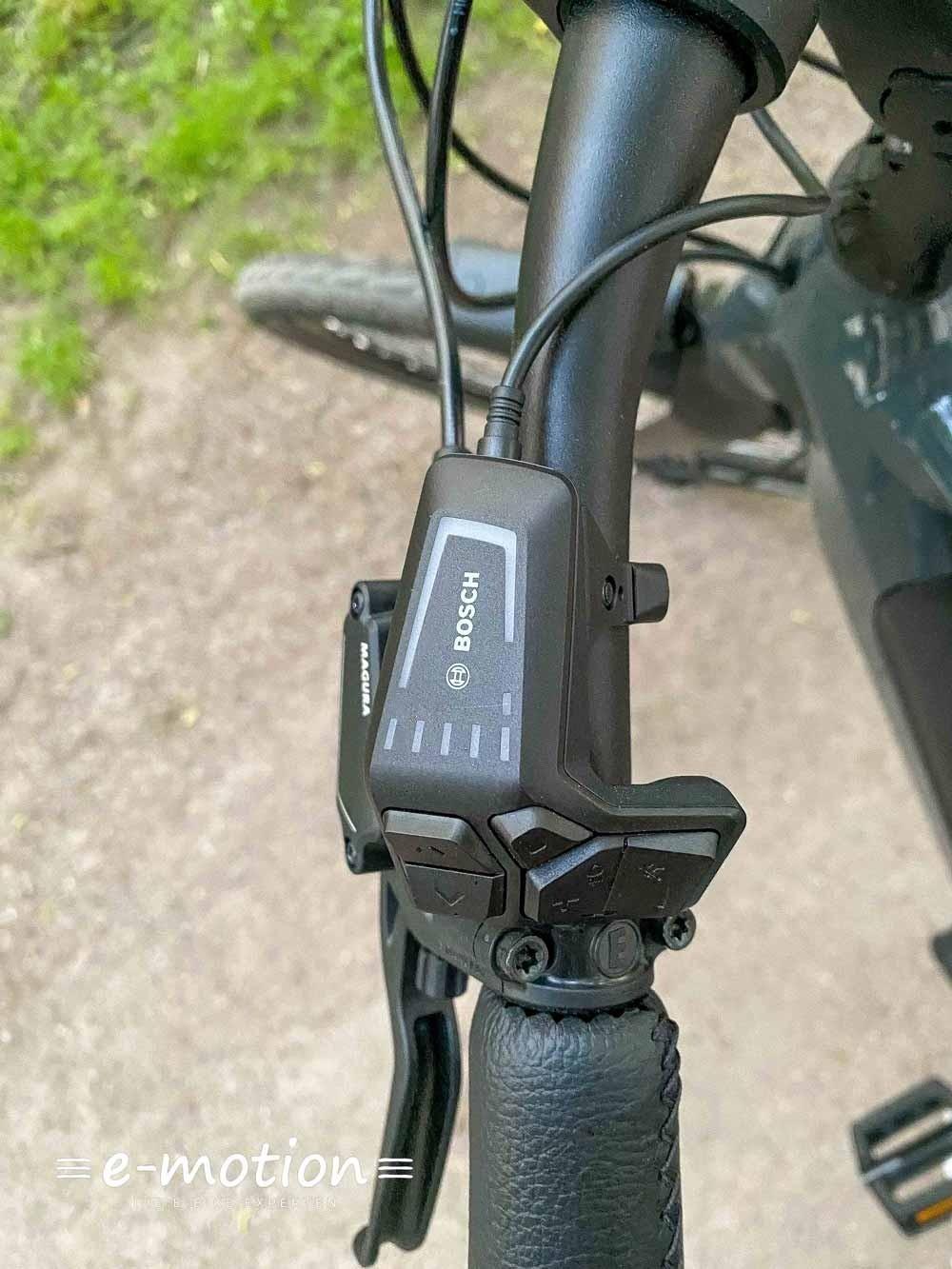 Das Bild zeigt die Bosch Bedieneinheit an einem Gazelle Ultimate C5 HMB