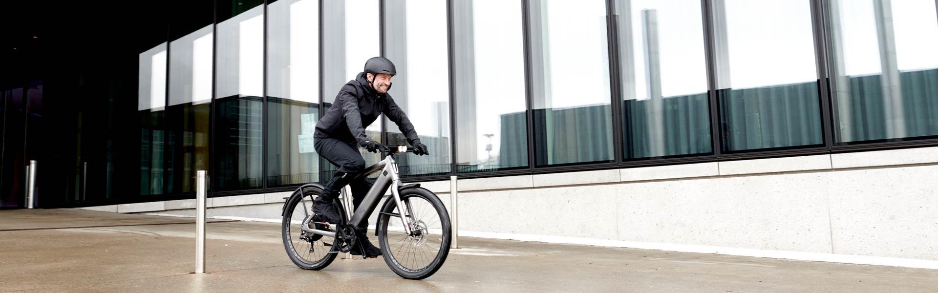 Entdecken Sie das leistungsstarke Stromer ST5 2022 E-Bike in Aktion – perfekt für dynamisches und komfortables Fahr