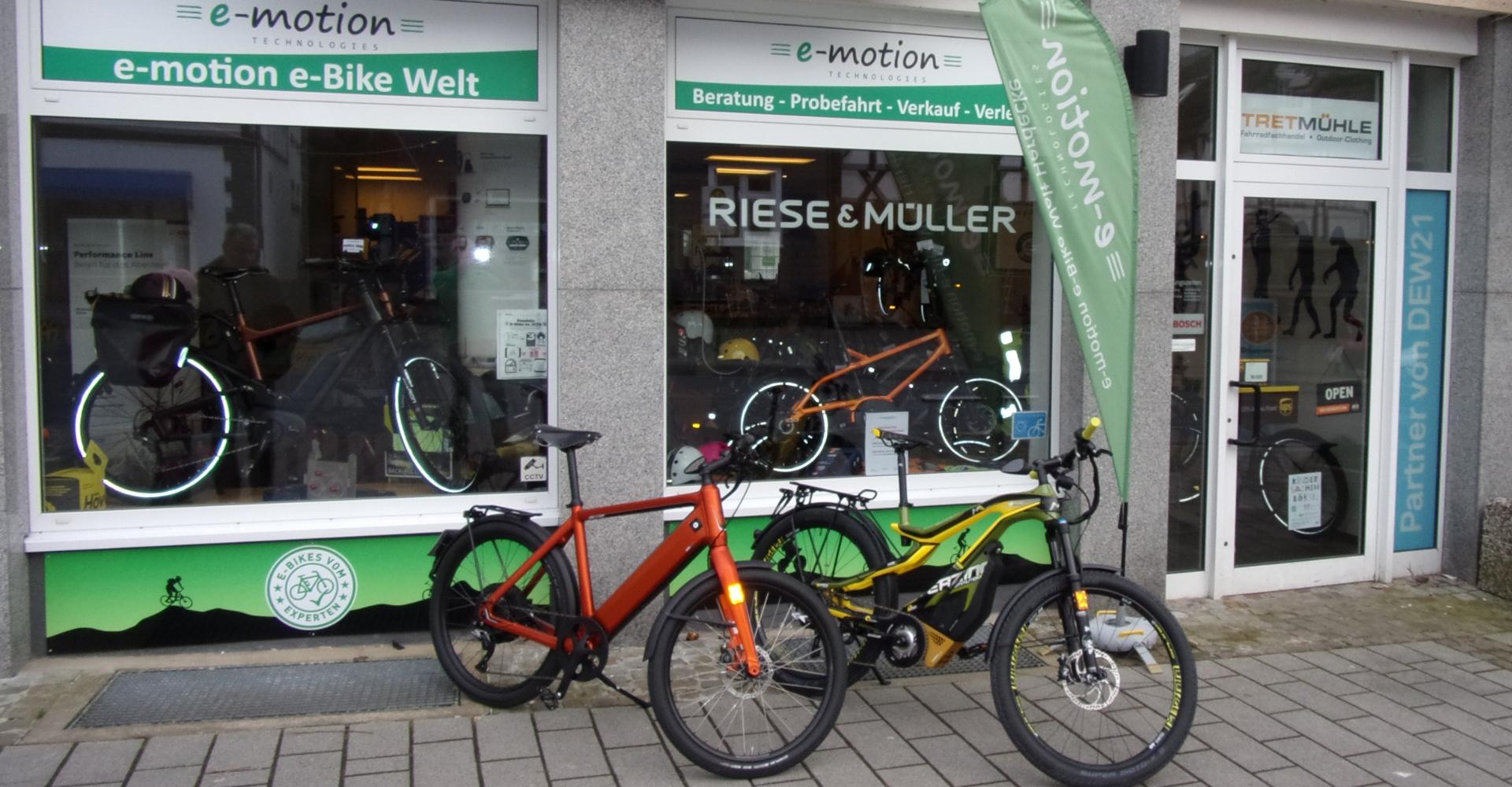 Ansicht der Ladenfront der neu eröffneten e-motion e-Bike Welt in Herdecke 2016