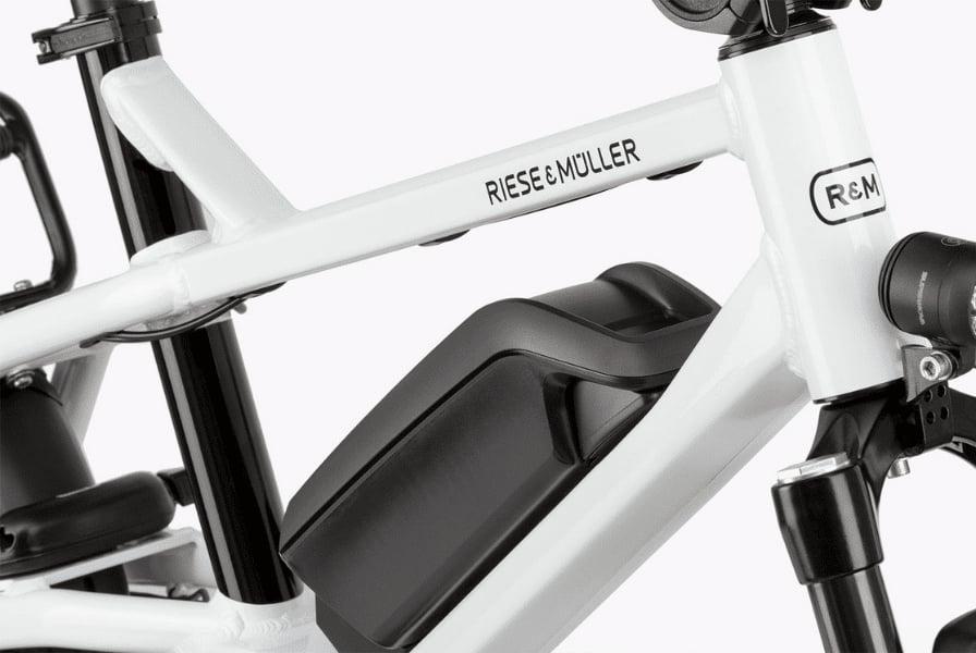 Nahaufnahme Riese & Müller Tinker Vario 2022 Rahmen und Akku