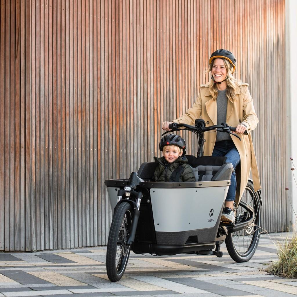 Entdecken Sie das RM MY2023 Lastenrad: Perfekt für bequeme Familienausflüge und den Transport von Kindern in der St
