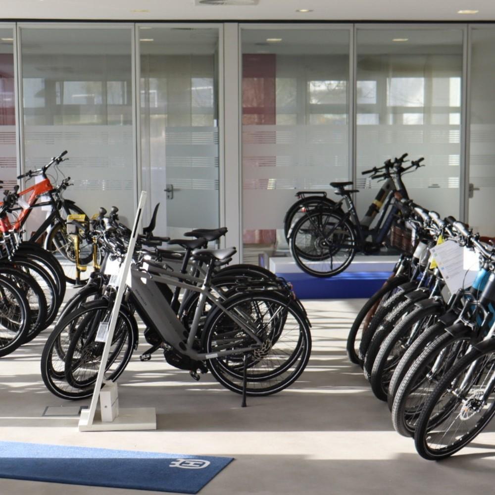 In der e-motion e-Bike Welt in Herdecke wird 2023 20-jähriges Jubiläum gefeiert.