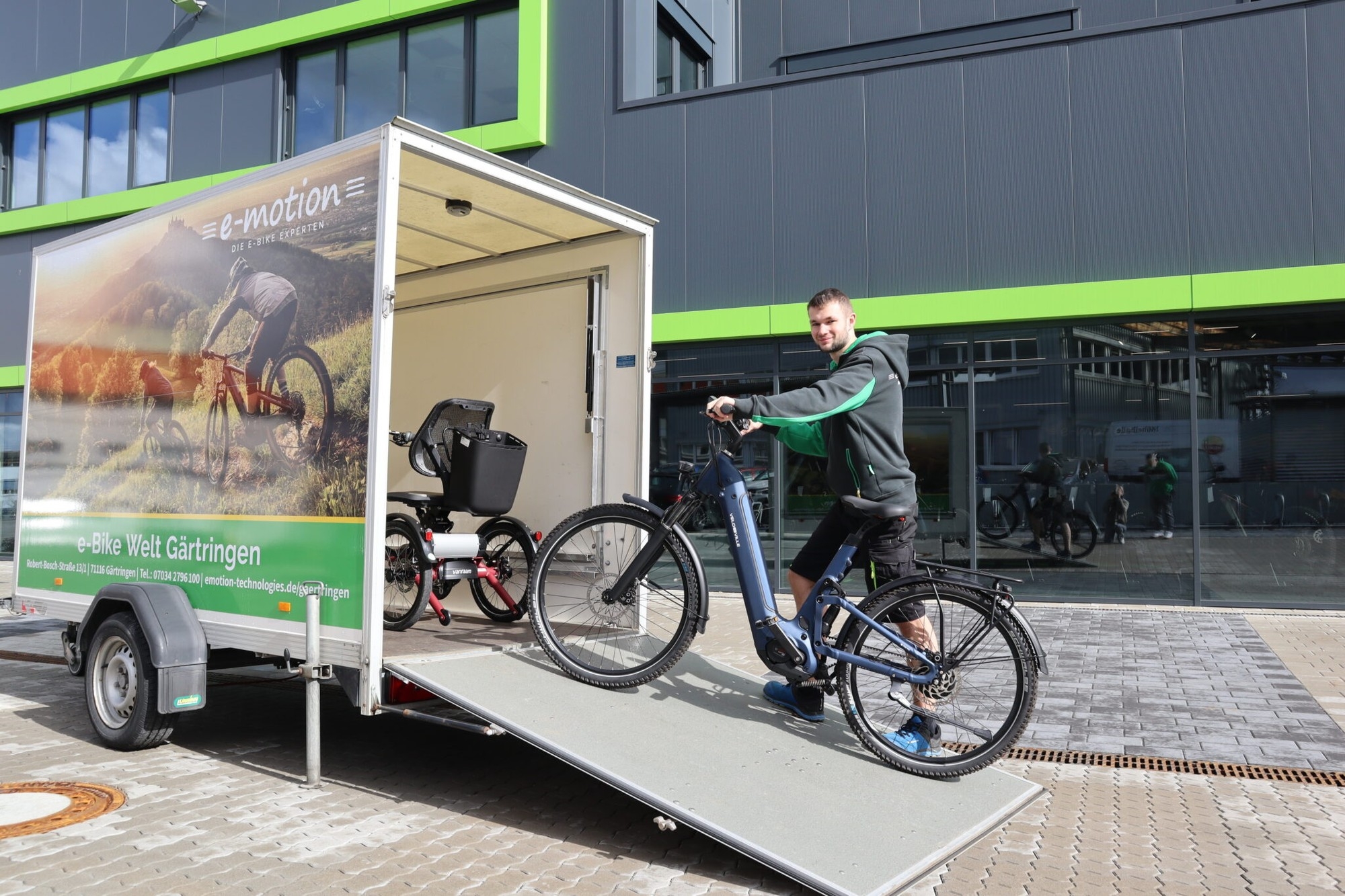 Die e-motion e-Bike Welt in Herdecke hat auch einen Abhol- und Bringservice für neu erworbene e-Bikes.