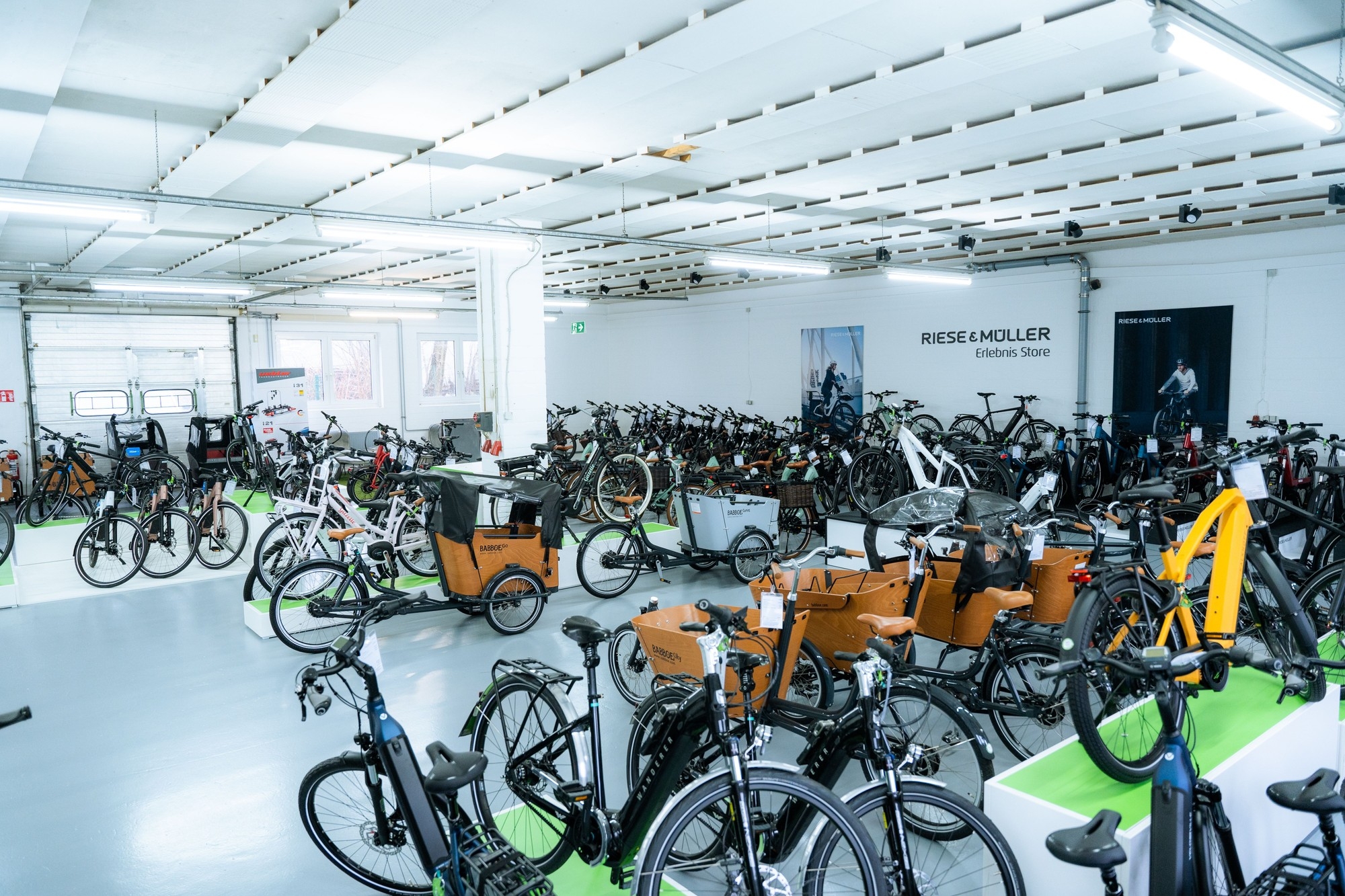 Frühlingshafte Preise in der e-Motion e-Bike Welt in Hamburg-Alstertal.