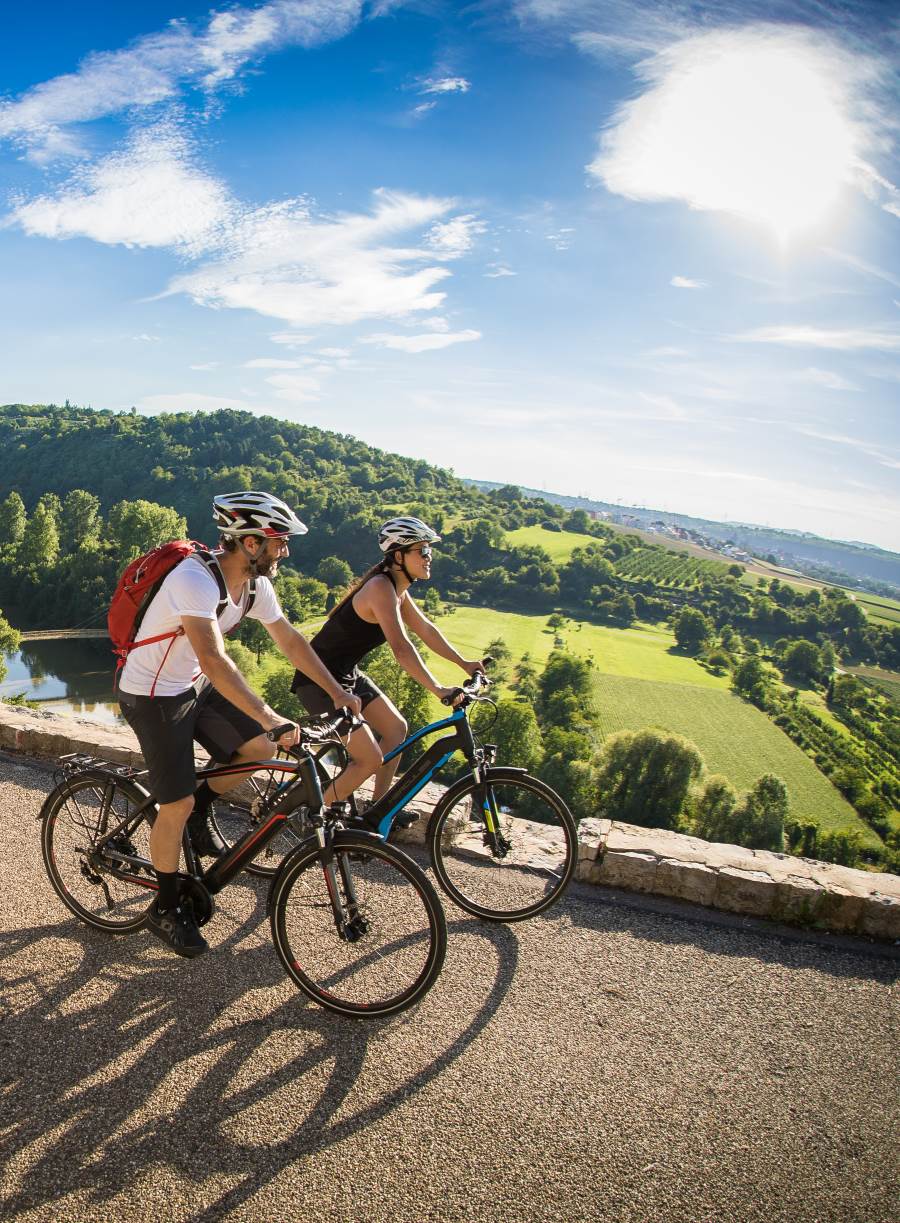 Das Trekking e-Bike vereint ist komfortabel, stabil und durch den e-Bike Akku sehr ausdauernd.